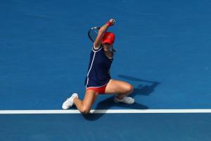Alize styles up the Rod Laver arena (thanks to es-us.deportes.yahoo.com)